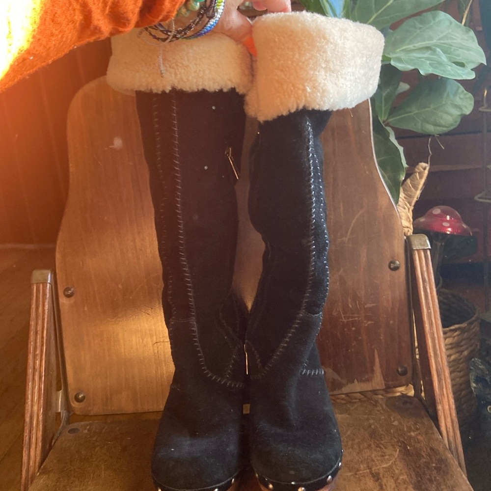 Ugg winter boot